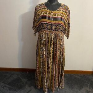 Rosey Tomato Vintage BOHO Folksy pattern maxi dress, size 20/40